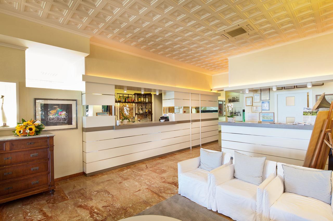 Hotel Beaurivage ฟาโน ภายนอก รูปภาพ