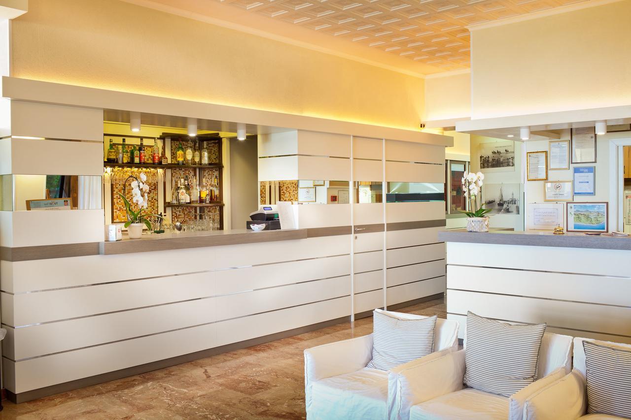 Hotel Beaurivage ฟาโน ภายนอก รูปภาพ
